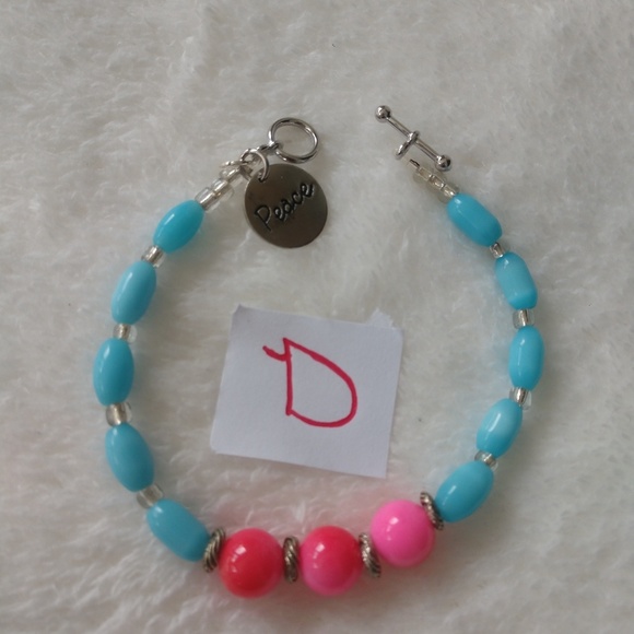 Bracelets - Picture 3 of 8